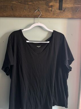Old Navy Black V-Neck Short Sleeve Tee